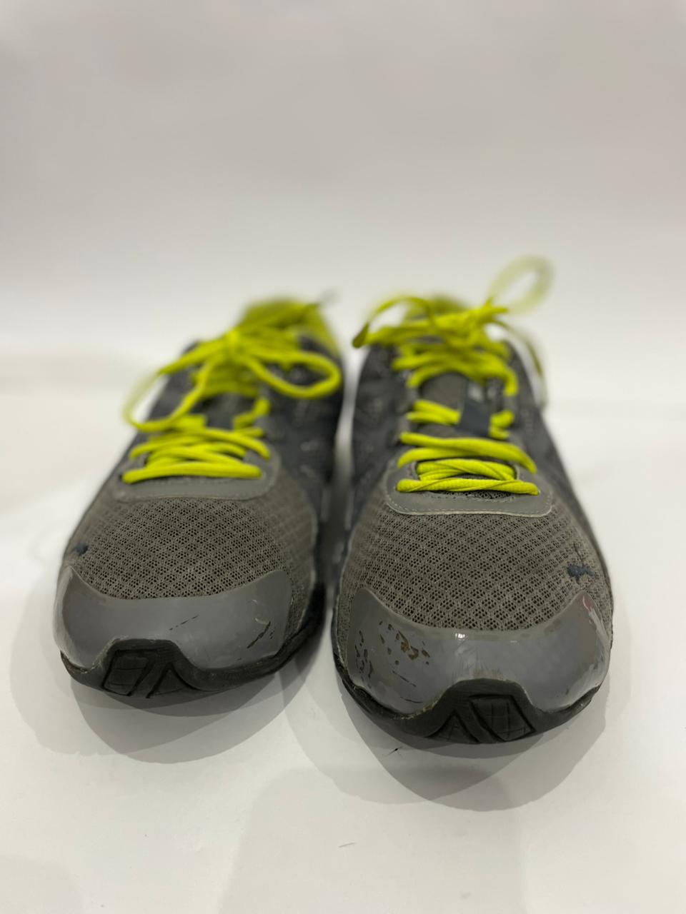 PUMA GREY RUNNING SHOES