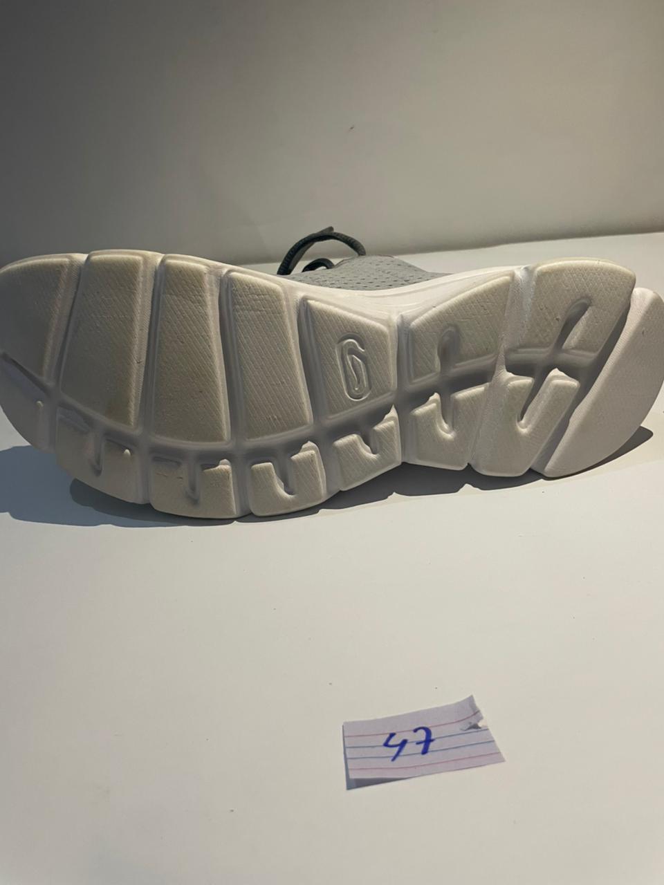 KALENJI GREY-WHITE RUNNING SHOES