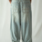 Loose Fit Baggy Jeans - Light Blue