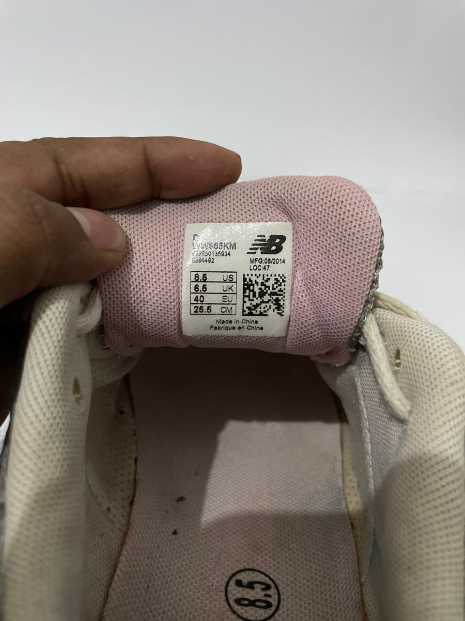 NEW BALANCE GREY  RUNNING SHOES