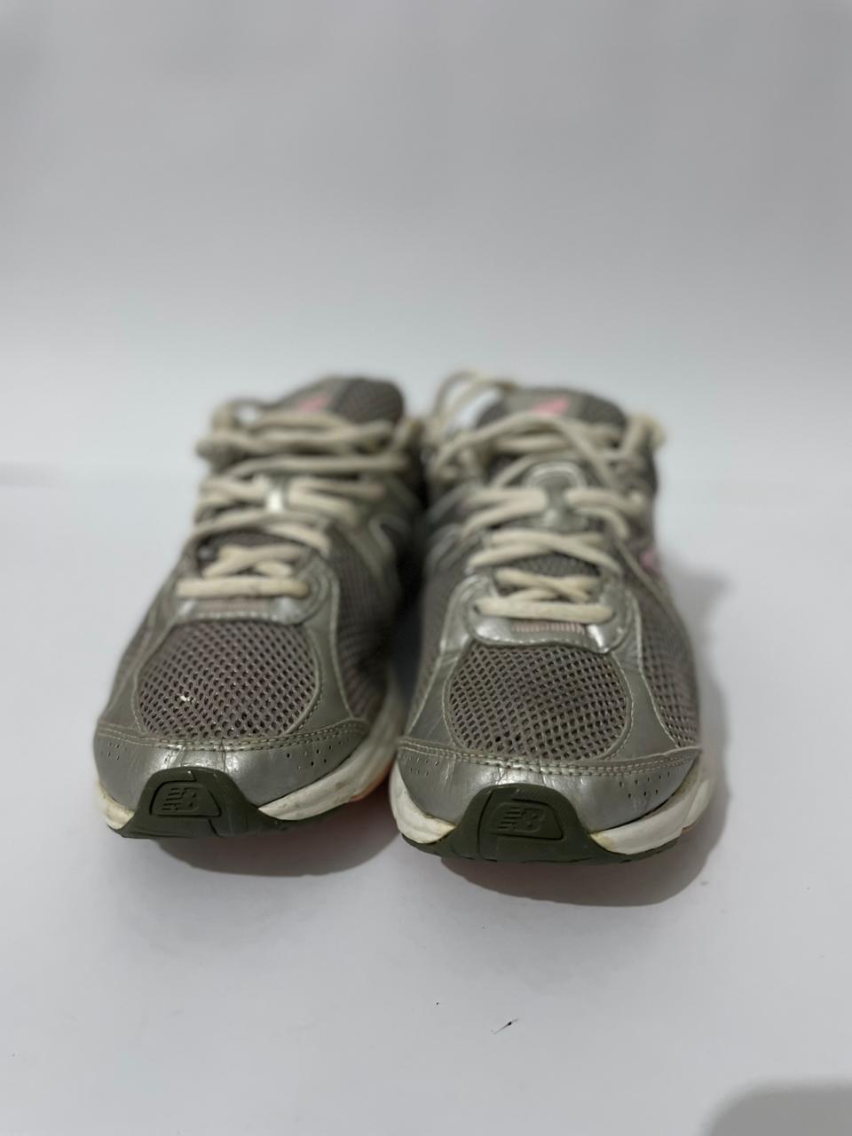 NEW BALANCE GREY  RUNNING SHOES