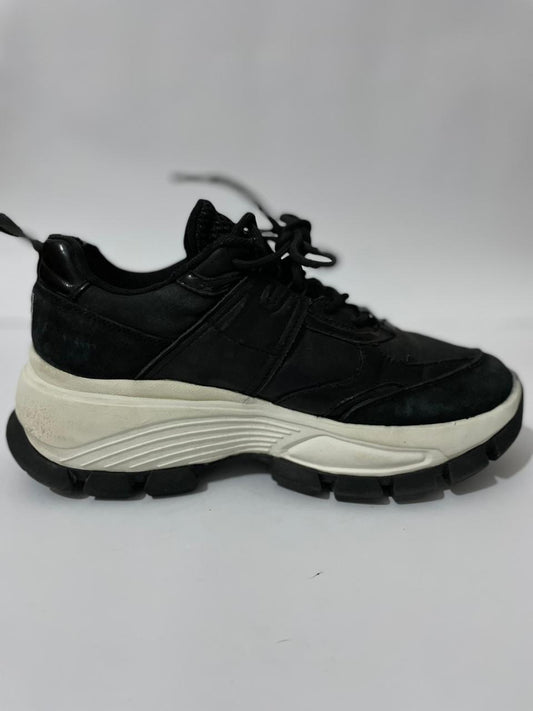 FILA  MEN BLACK-WHITE RUNNING SHOES