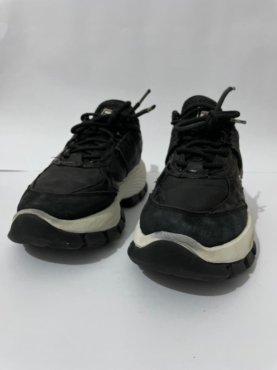 FILA  MEN BLACK-WHITE RUNNING SHOES