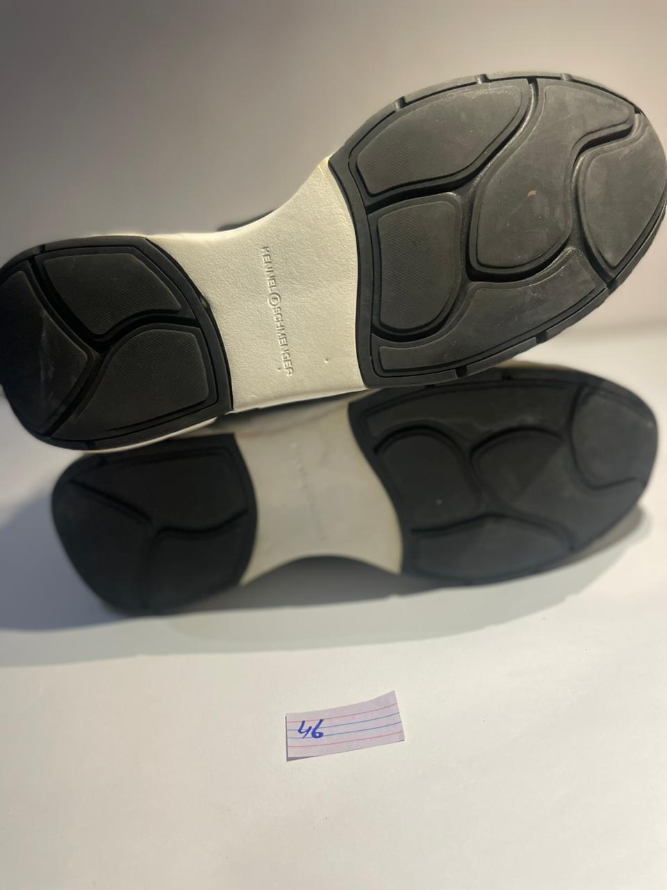 WHIT-BLACK RUNNING SHOES