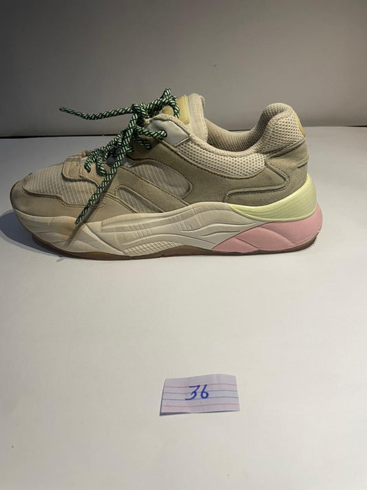 WOMENS RUNNING SHOES