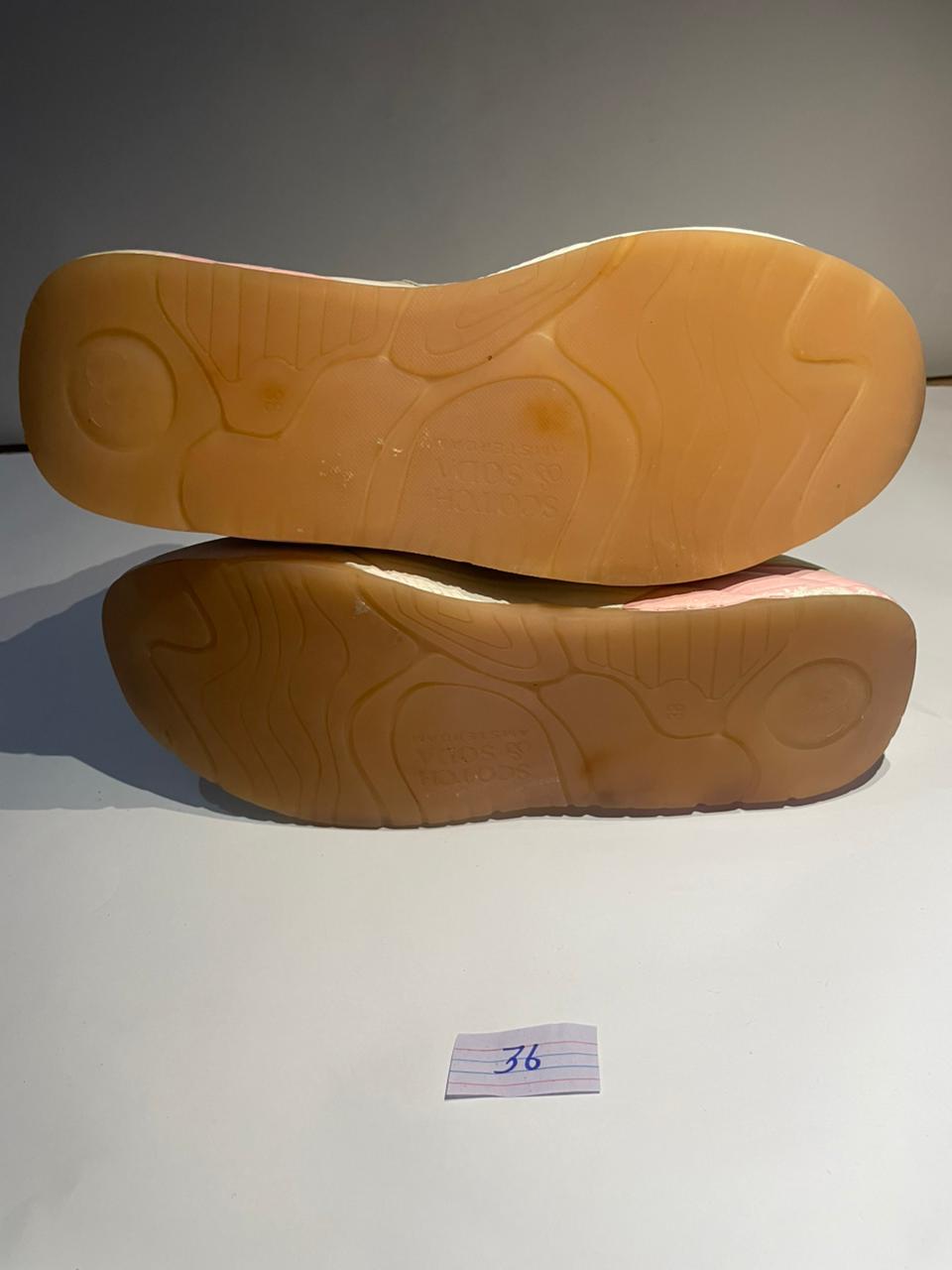 WOMENS RUNNING SHOES