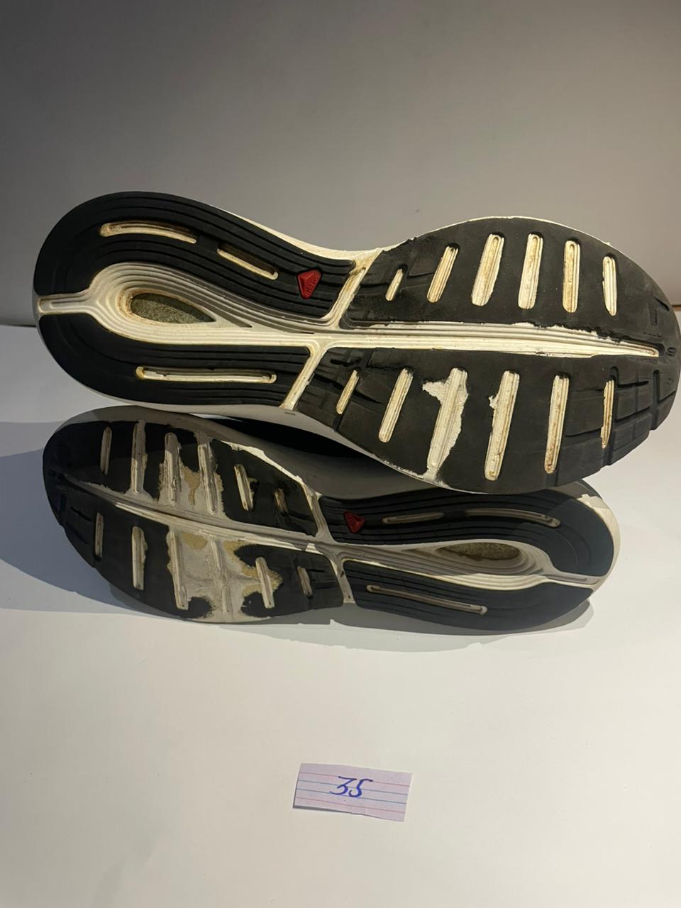 sonic green-white running shoes