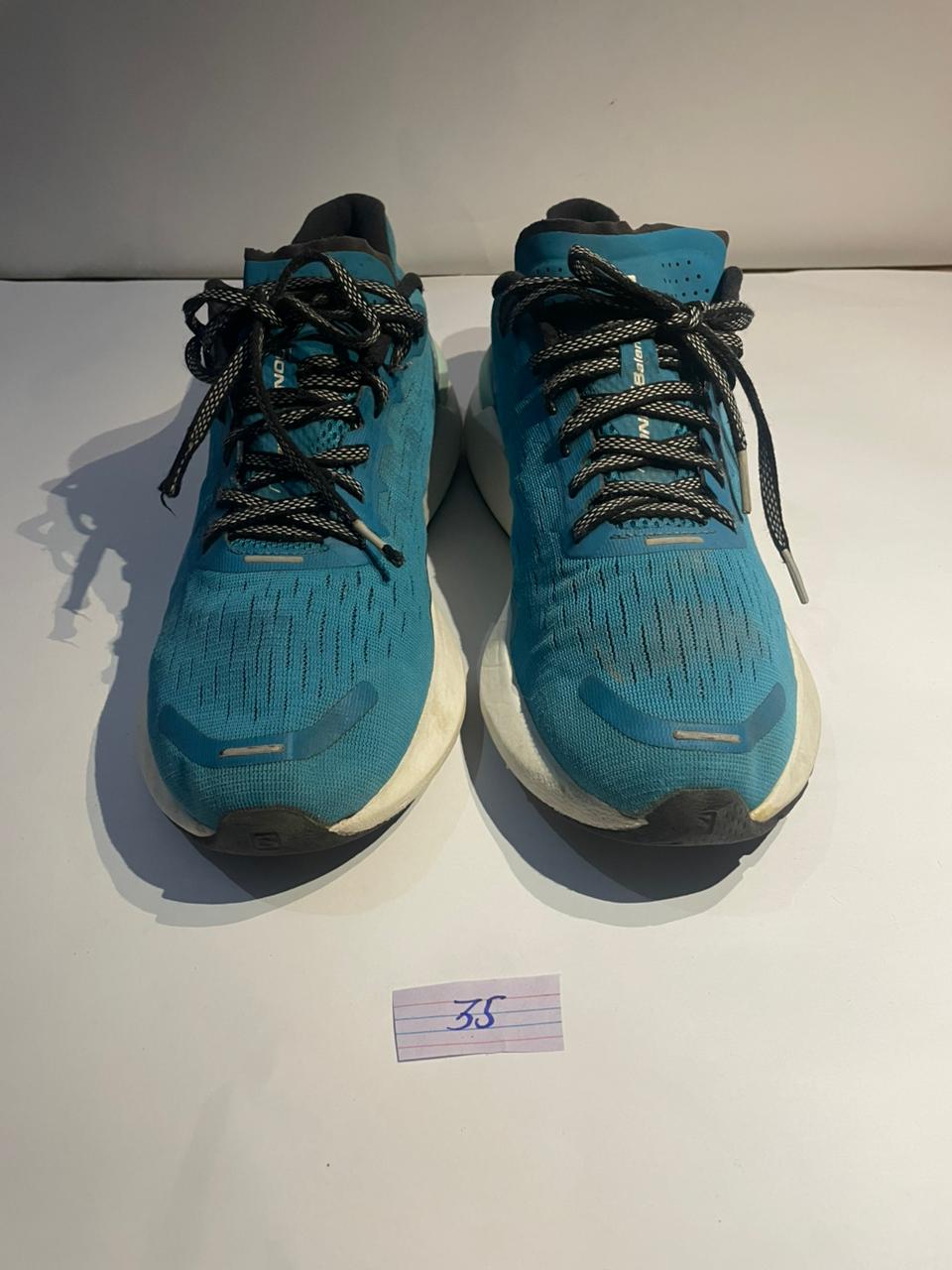 sonic green-white running shoes