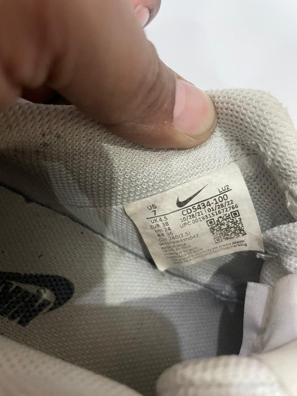 NIKE COURT BOROUGH LOW REFRACT (WHITE)