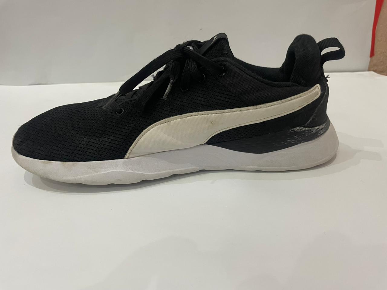 PUMA (BLACK-WHITE)