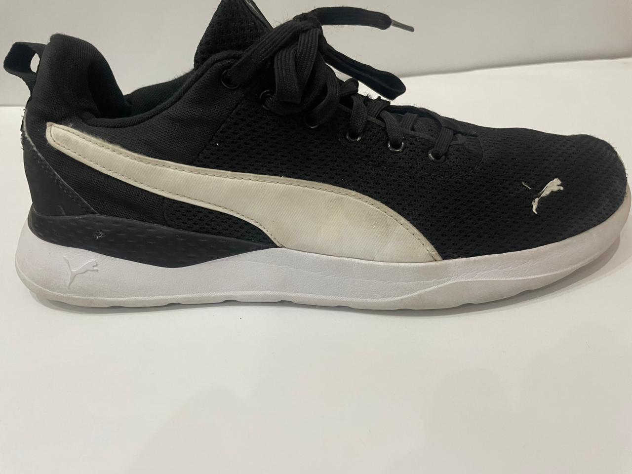 PUMA (BLACK-WHITE)