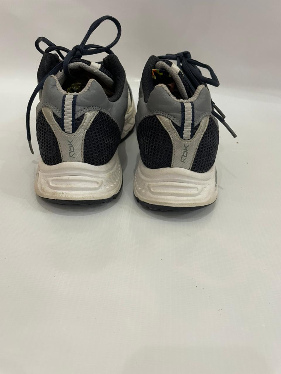 REEBOK BLACK-WHITE RUNNING SHOES