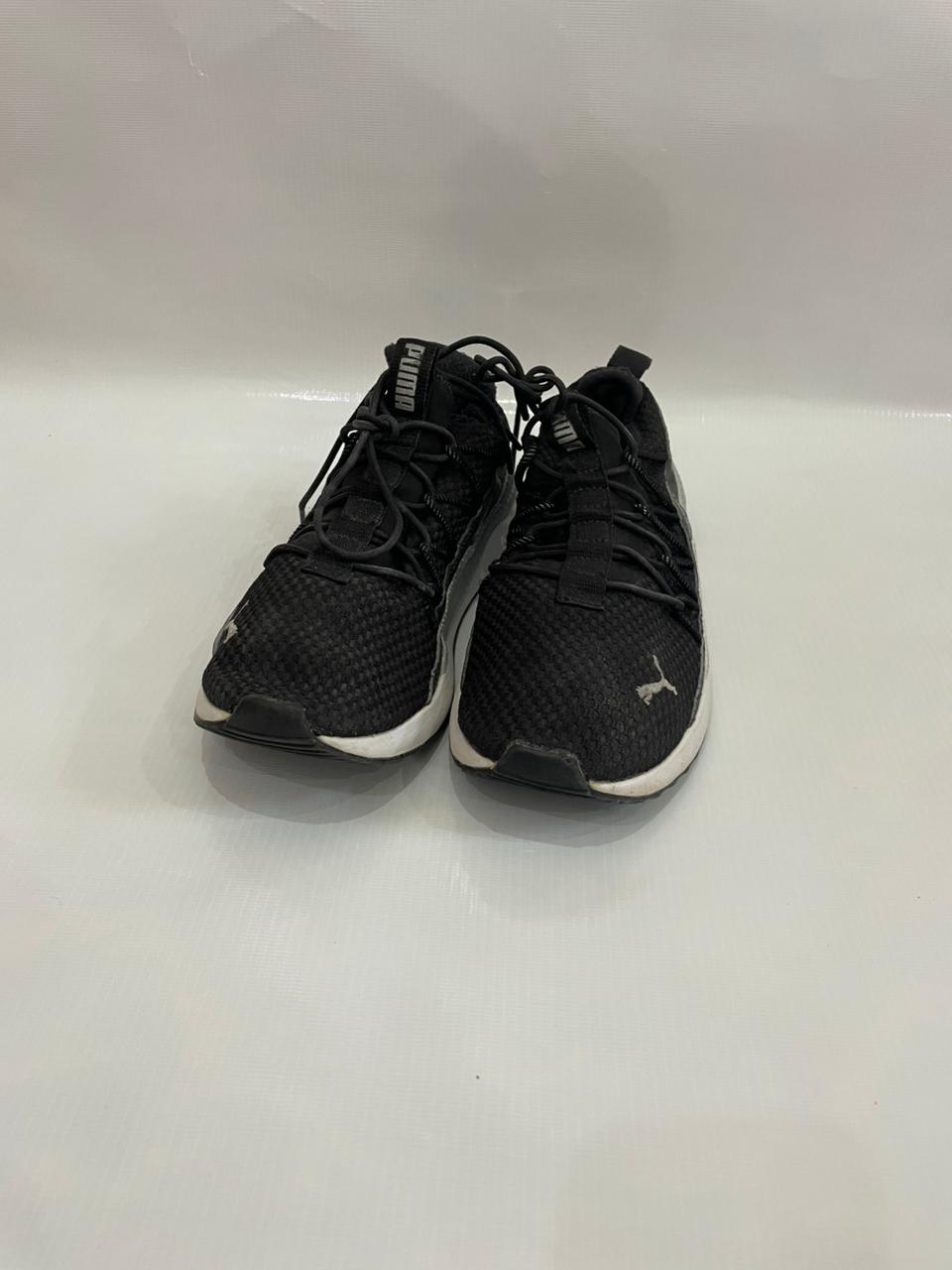 PUMA BLACK-WHITE RUNNING SHOES