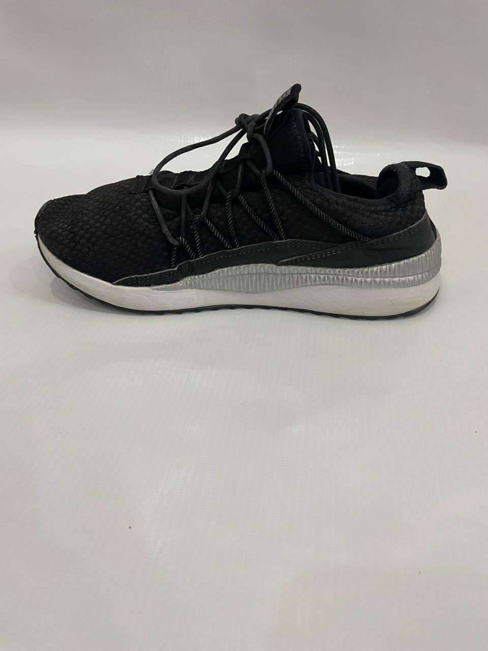 PUMA BLACK-WHITE RUNNING SHOES