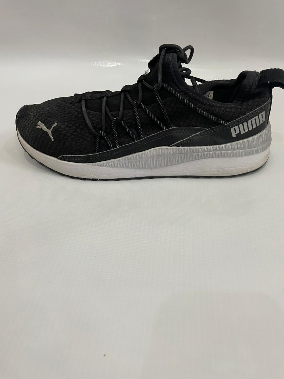 PUMA BLACK-WHITE RUNNING SHOES