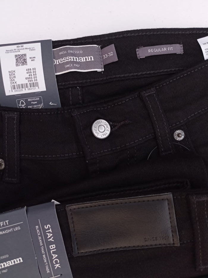 jet black colour PULL&BEAR Jeans  straight and slim Comfort Fit – Export Quality
